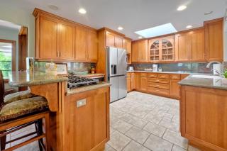 5051 Shore Drive - 4