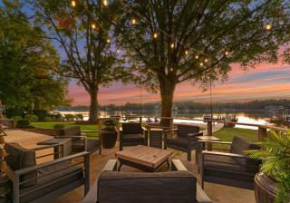 Sandy Shore - Coastal Cottage Meets Urban Contemporary - Mooresville - 8