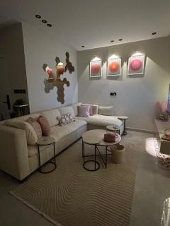 شقه بغرفة نوم وصاله راقيه - Riyadh - 6