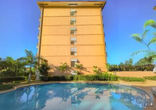 Affordable Group Stay with a Balcony, Free Parking, Pool and Gym - B2 7Opals - 2