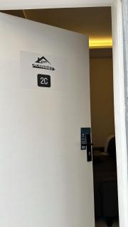 استديو هادئ بتصميم آنيق وعصري 2c - 2