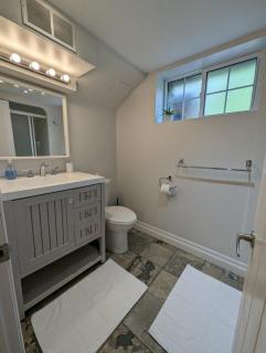 Port Paradise! 5 Bedroom Getaway - Port Elgin - 8