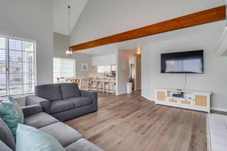 Steps to ocean & bay large patio 4 parking spots - 8