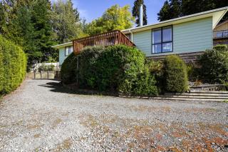 Elks Retreat Hanmer Springs Holiday Home - 8