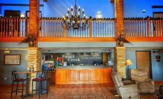 Fossil Creek Hotel & Suites - 4