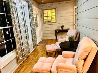 2 bedroom retreat with sunroom close to techridge - Pflugerville - 9