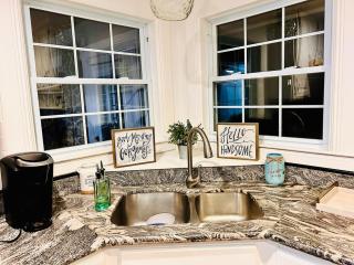 2 bedroom retreat with sunroom close to techridge - Pflugerville - 3