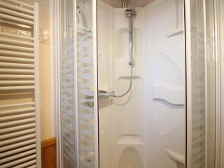 Appartement F2 au Mont-Dore, RDC, parking privé, tout équipé, animaux acceptés - FR-1-415-101 - Le Mont-Dore - 2