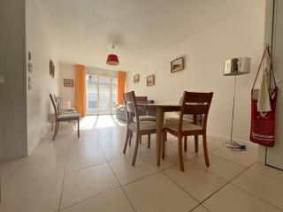 Appartement confortable proche centre-ville, 4 pers, parking inclus - 5