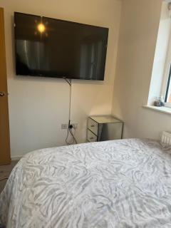 Cosy 2 bedroom apartment with parking - Manchester - 4