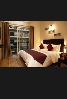 Pearl suites at Omex entrenity - Vrindāvan - 9