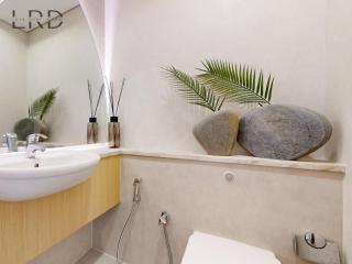 Chic and Modern 2BR Duplex with City View - 2