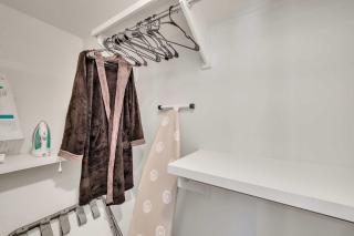 Cozy 2B Townhouse - King Bed - Concord - 6