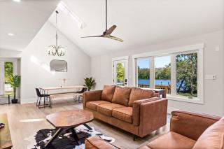 Waterfront Treehouse on the Cape Fear with Dock - Rocky Point - 9