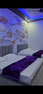 Vrindavan Nivas -Near Prem mandir bankey bihari - 7