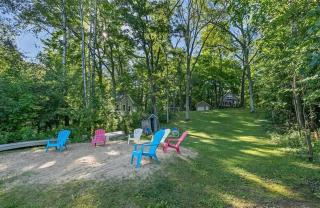 Emerald Cove Cottage-3 bd, 2 ba-Sleeps 10 - Newaygo - 1