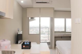 Nice Studio at Gateway Park LRT City Bekasi Apartment By Travelio - Bekasi - 1