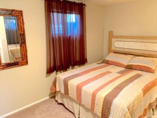Enjoy a Sweet Retreat in downtown Kanab - 4