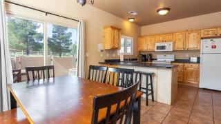 Kanab Townhome Pool and Hot Tub Pets OK - Kanab - 4