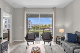 2 Bedrooms 2 Bathrooms Storey Lake 3150-205 - 5