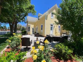 Stunning Historic Home Lots of Space In Town - Kanab - 8