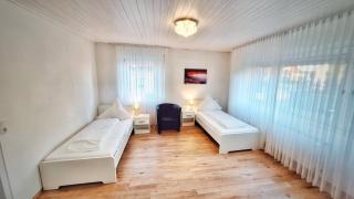 Gute Preise Gute Reise I 4 Zimmer und 2 Bäder auf 130qm - Neuried - 0