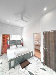 BANARAS APARTMENT - 2