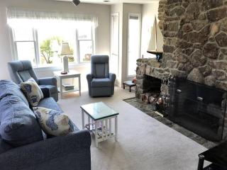 Perkins Cove Gem - Q934 - 6