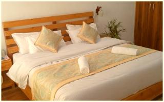 A BUDGET HOTEL VARANASI - K - H - P R E M I U M - fully Air Conditioned hotel at Prime Location - Luxury & Spacious Room - BEST HOTEL IN VARANASI - - 9