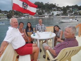 Danish White House Relaxing - - Puerto Galera - 0