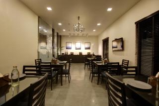 Saltstayz Select - Nehru Place & New Friends Colony - 7