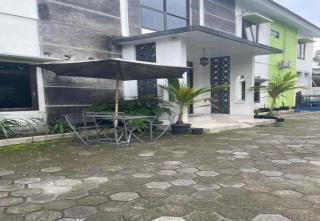 Greenhouse Exclusive Tegalwaras - Beran-kidul - 2