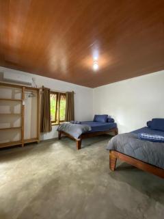 Alegria Katiet -  - 5