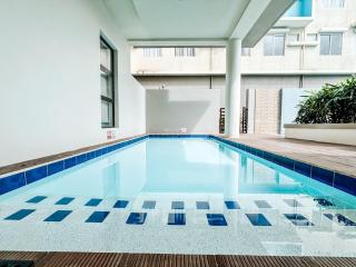 A Sleek Spacious Escape - Iloilo City - 5