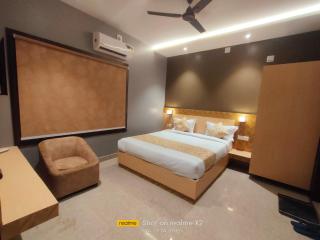 Hotel The Opulent - Bhubaneshwar - 4