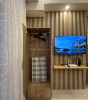 Mivela Suites Charming Staycation Cebu with Netflix - 5