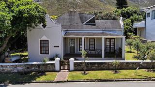 Mountainside Beach House - Hermanus - 3