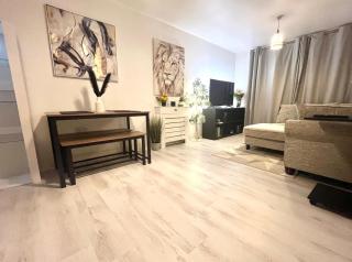 Mill Court - Modern 2 Bedroom - Harlow - 9