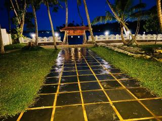 Thevapaattu resorts - Kollam - 7
