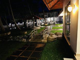 Thevapaattu resorts - Kollam - 6