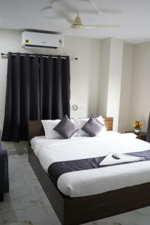 Dwaraka Heaven Luxury rooms - 1