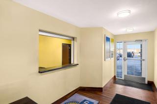 Days Inn & Suites by Wyndham Rochester South - Rochester - 5