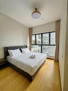 2 Bedroom Garden and Sea View - 7