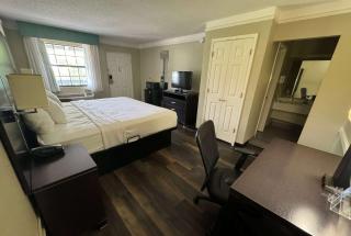 Travelodge by Wyndham Tuscaloosa - Tuscaloosa - 2