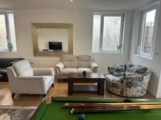North London A spacious 7 bedroom house accommodating up to 18 people complete with own gym and table tennis - Londra - 8