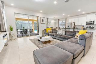 Solara Resort 7 Bedroom Home with Pool Spa 1740 - 7