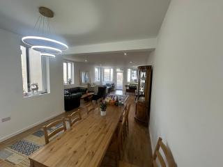 North London A spacious 7 bedroom house accommodating up to 18 people complete with own gym and table tennis - Londra - 1