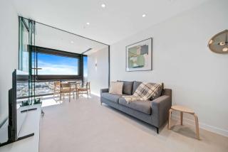 Brand new Luxurious 1 Bedroom Perth CBD - 3