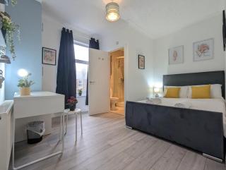 Modern Double Room W Private Bath & Free Parking - York - 7