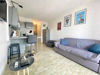 PORT CAMARGUE - CHARMANT STUDIO CLIMATISE POUR 4 PERSONNES AVEC TERRASSE + PARKING - Le Grau-du-Roi - 4